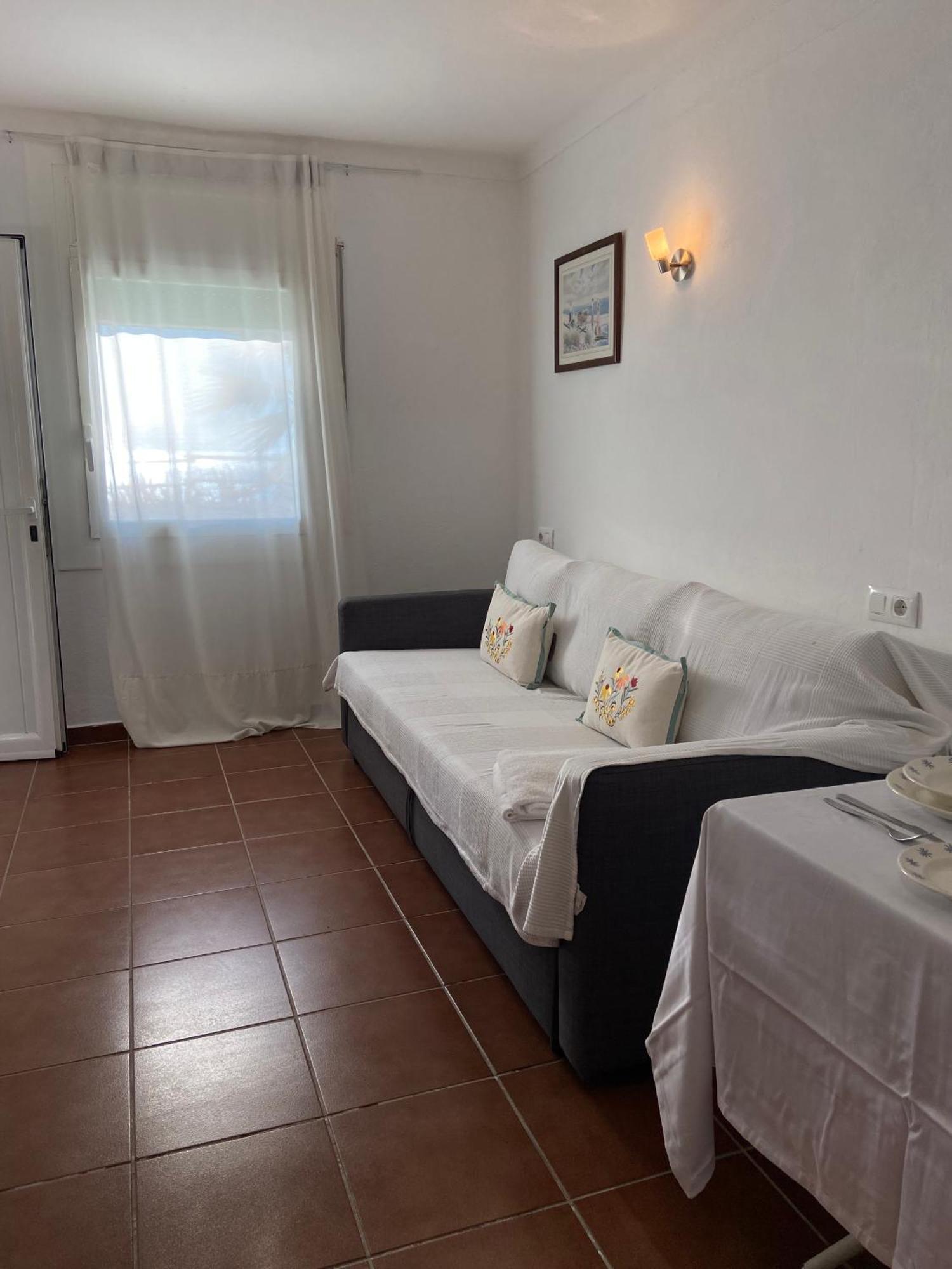 Appartement Veuras El Mar - Madrague Beach Studio 24 Roses